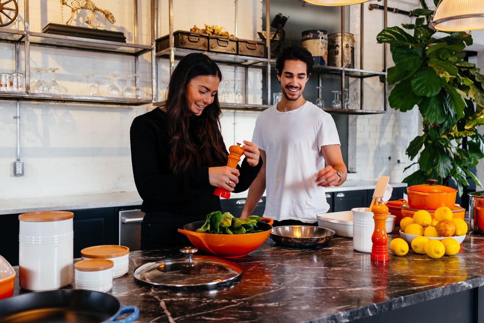 Couple making an anti-inflammatory food in the kitchen.